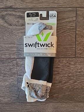 Flite XT No-Show Athletic Socks - Black & White